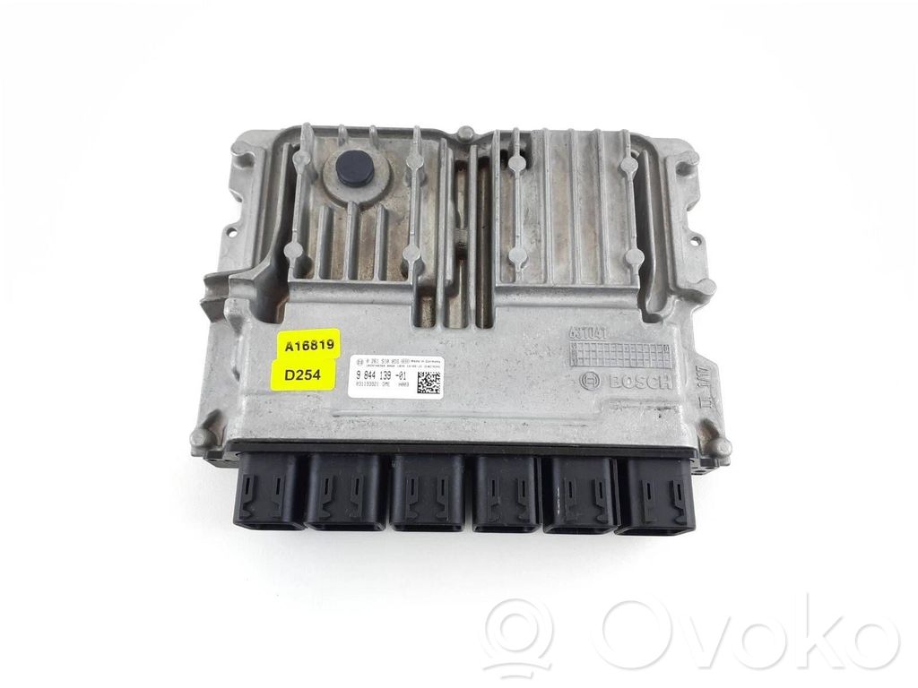BMW 3 G20 G21 Engine control unit/module 