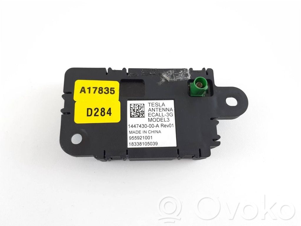 Tesla Model 3 Antenos stiprintuvas 