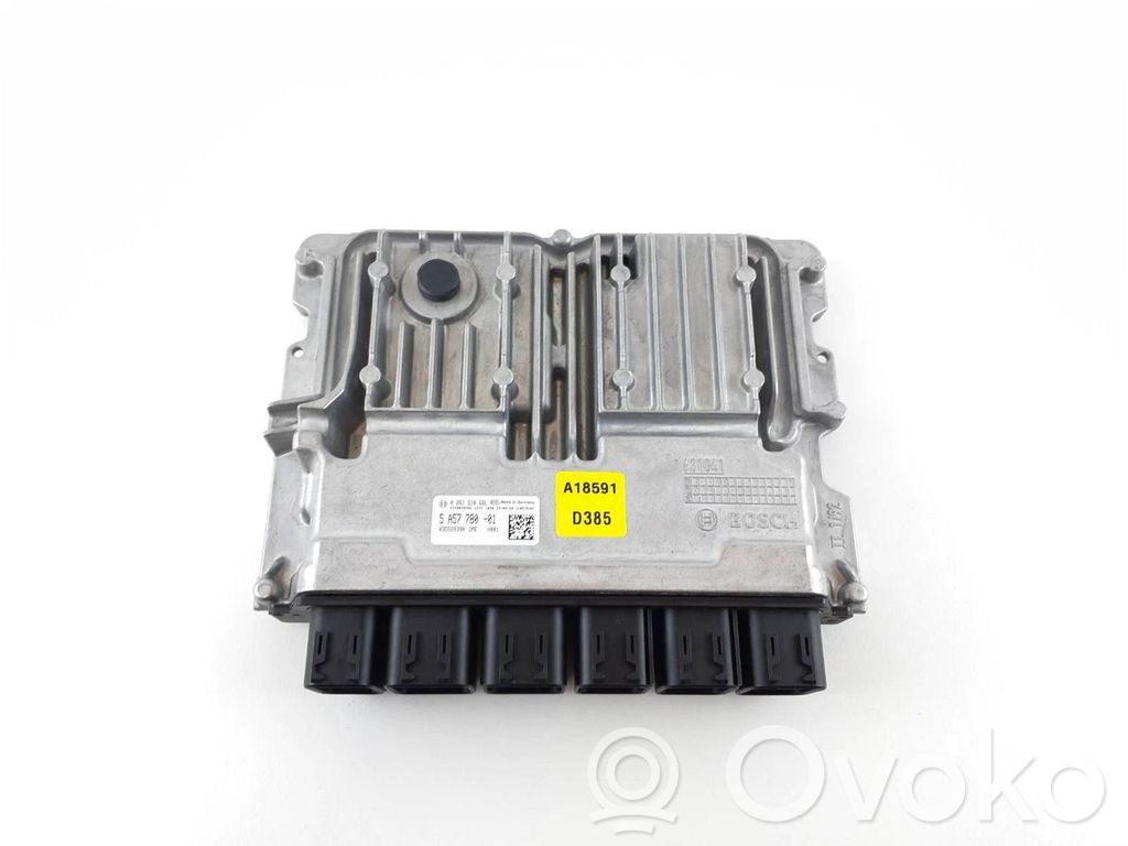 BMW 1 F40 Engine control unit/module 