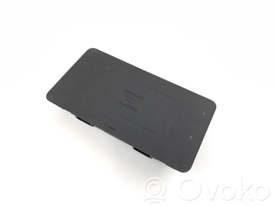 BMW X5 G05 Wireless charging module 