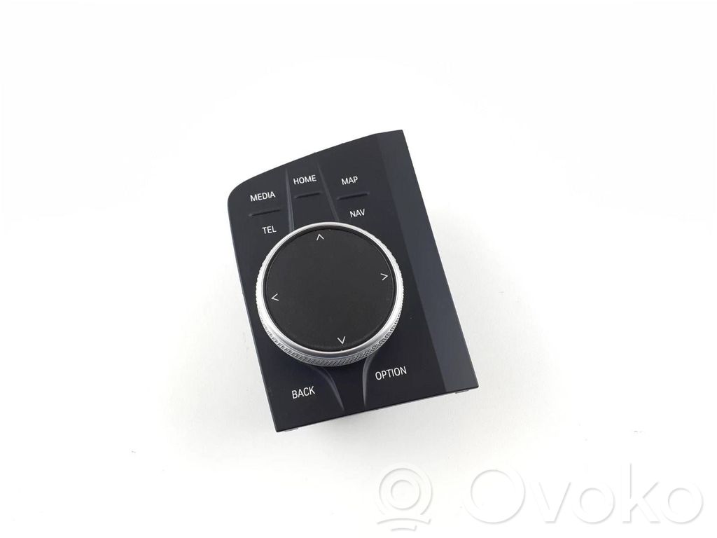 Head unit multimedia control   5A371C7,65825A371C7,65825A371C7,16046610,901602450018