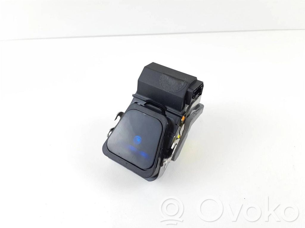 Mitsubishi L200 Windshield/windscreen camera 