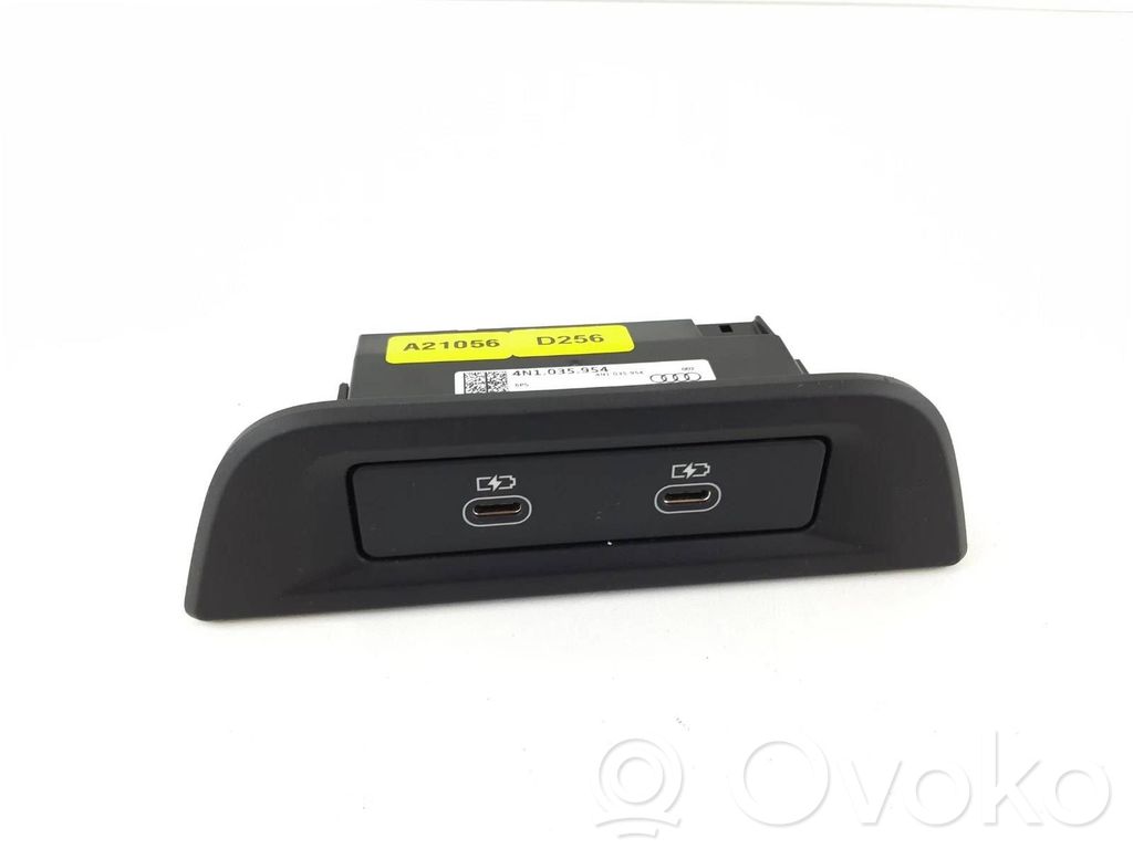 Porsche Taycan 9J1 Enchufe conector USB 