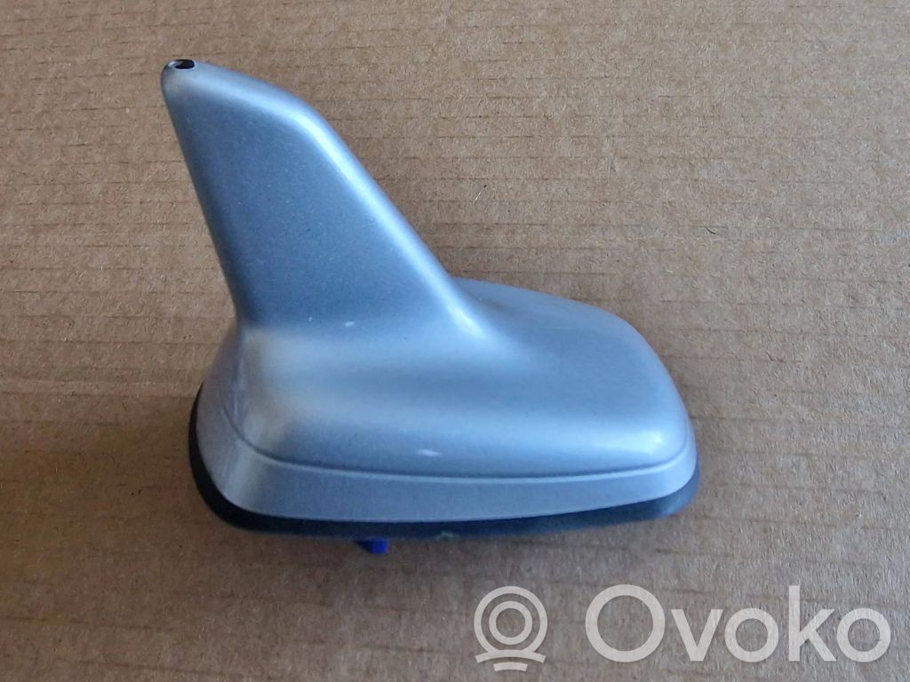 GPS-pystyantenni   4G0035503E