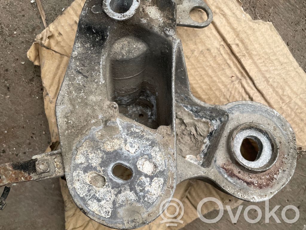 Audi A6 S6 C6 4F Engine mounting bracket 