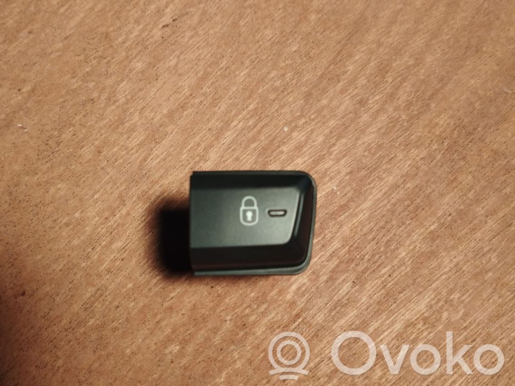 Peugeot 208 I Central locking switch button 