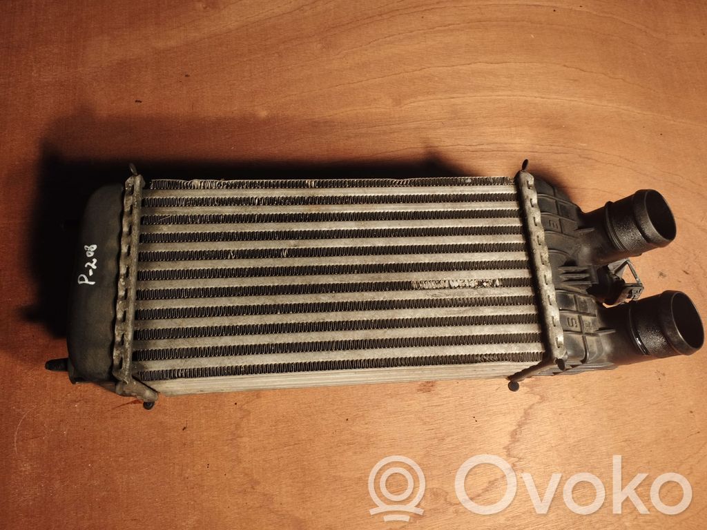 Peugeot 208 I Intercooler radiator 
