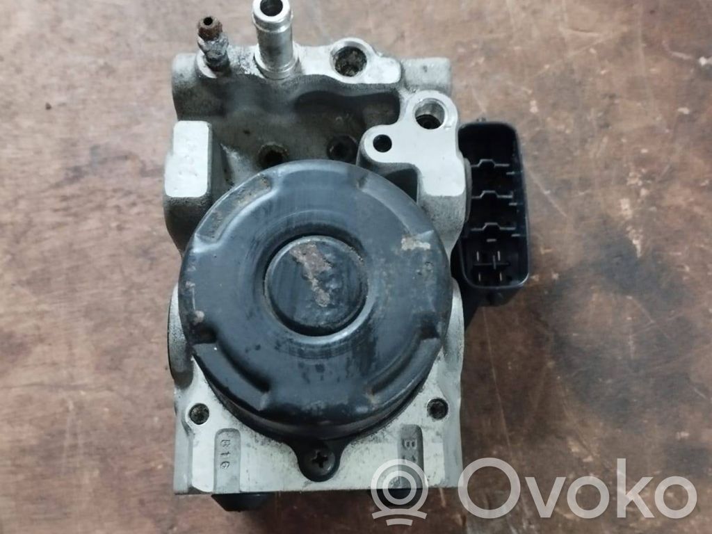 Lexus IS 200-300 Bomba de ABS 