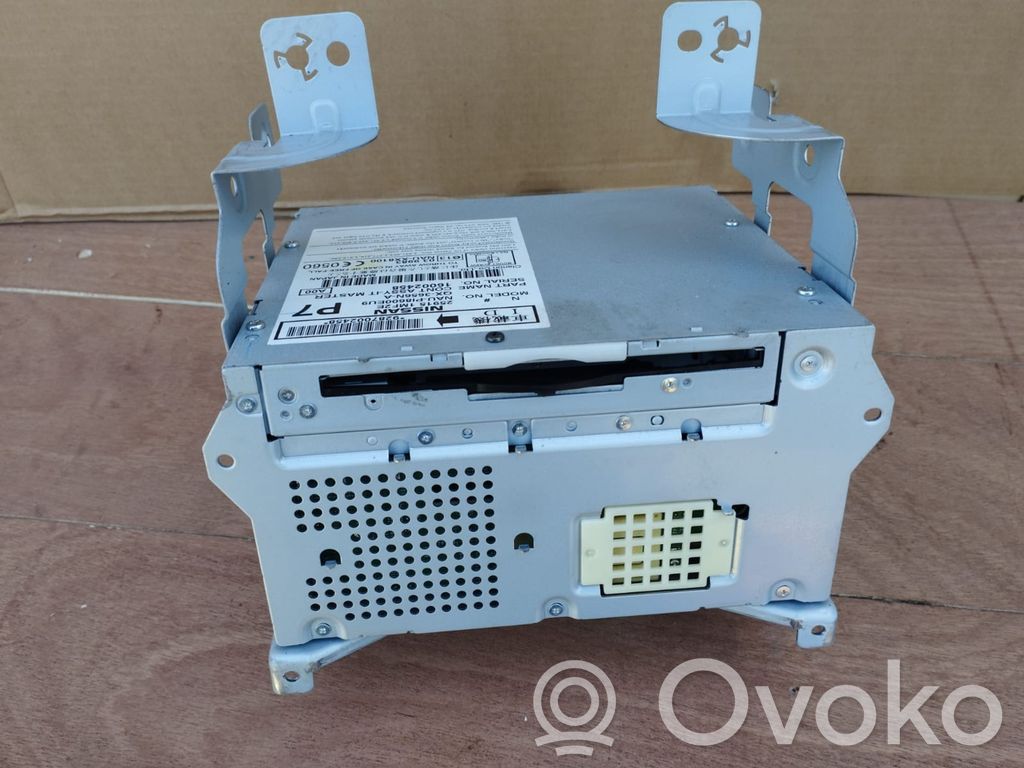 Infiniti EX Radio/CD/DVD/GPS head unit 