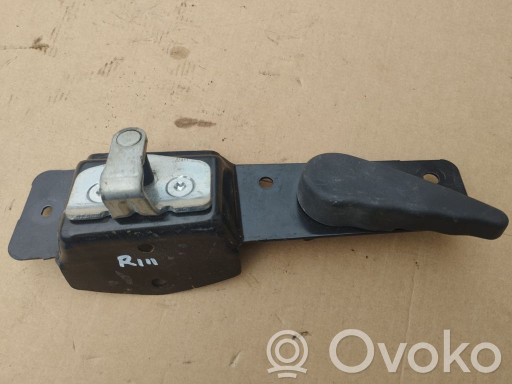 Renault Trafic III (X82) Rączka wewnętrzna drzwi tylnych samochodów dostawczych 