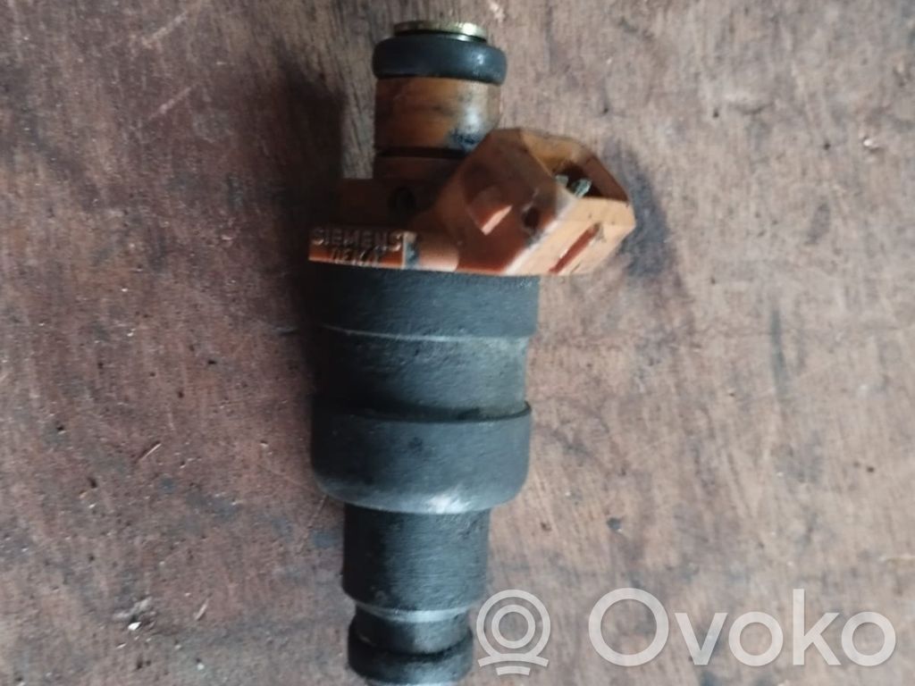 Chrysler Voyager Inyector de combustible 