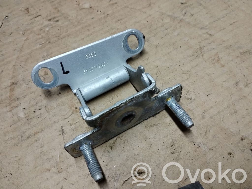 Dodge Caliber Tailgate/trunk/boot hinge 