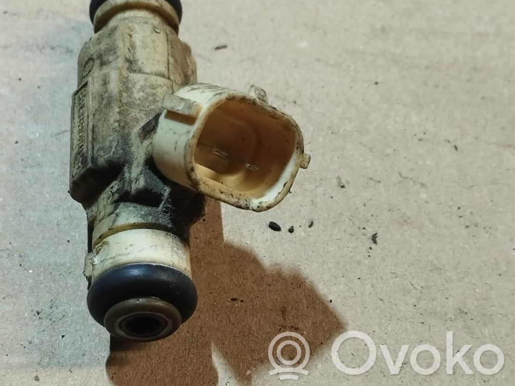 Hyundai Coupe Inyector de combustible 