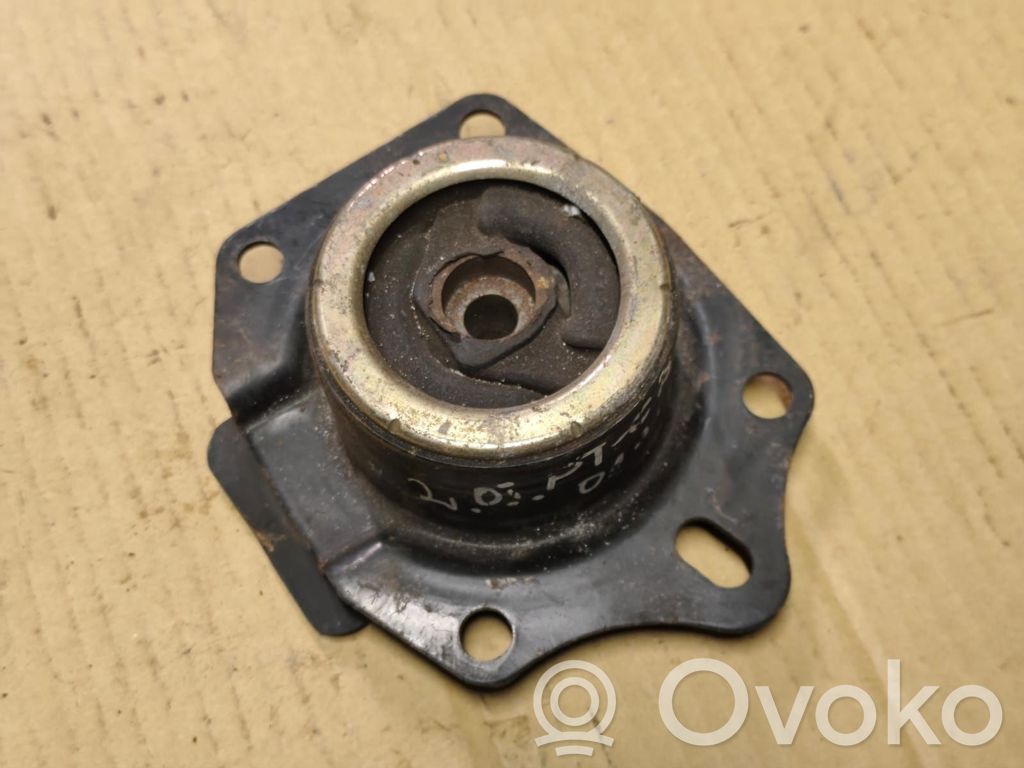 Chrysler PT Cruiser Engine mount bracket 