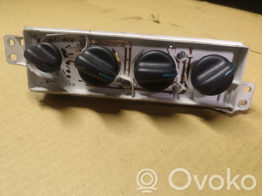 Climate control unit   04885336AA