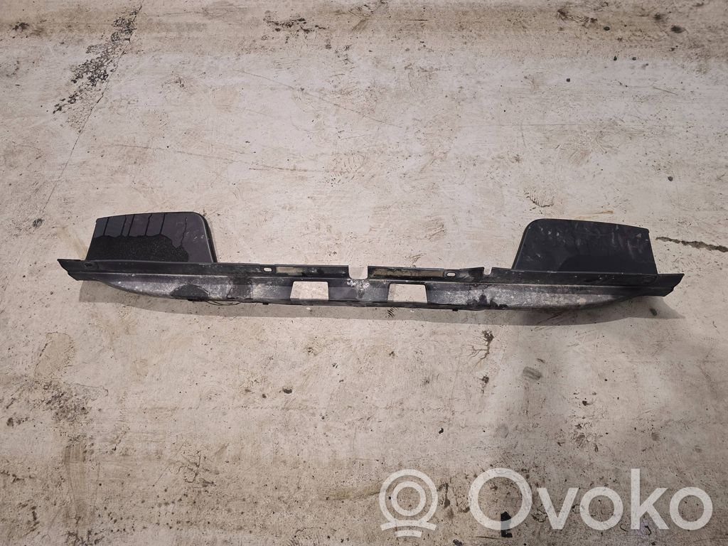 Volkswagen Amarok Ornament bară spate 