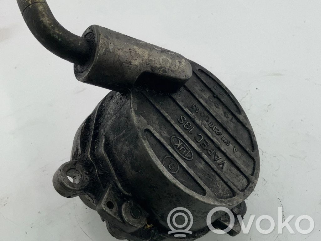 Mercedes-Benz C W203 Vacuum pump 