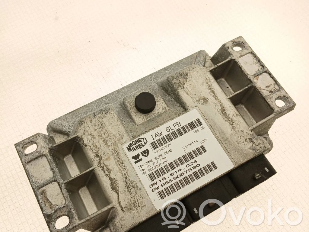 Peugeot 307 Engine control unit/module 
