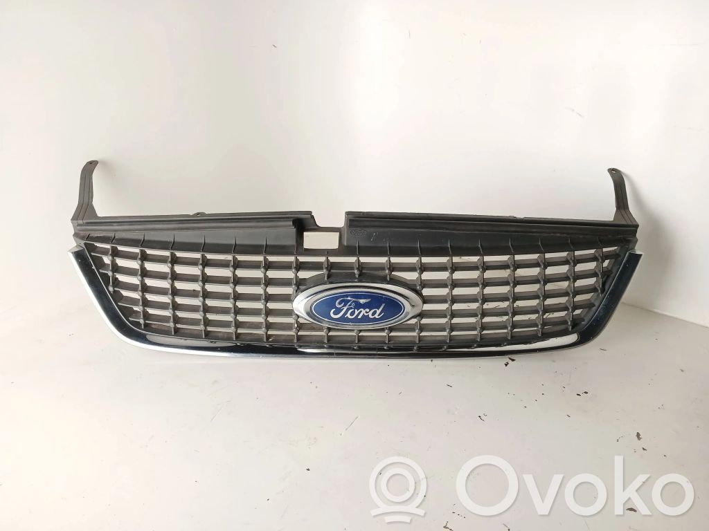 Ford Mondeo MK IV Etusäleikkö 
