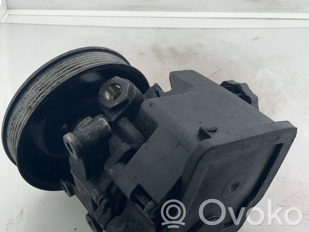Mercedes-Benz Vito Viano W638 Power steering pump 