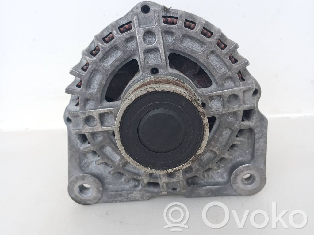 Nissan Qashqai Generatore/alternatore 