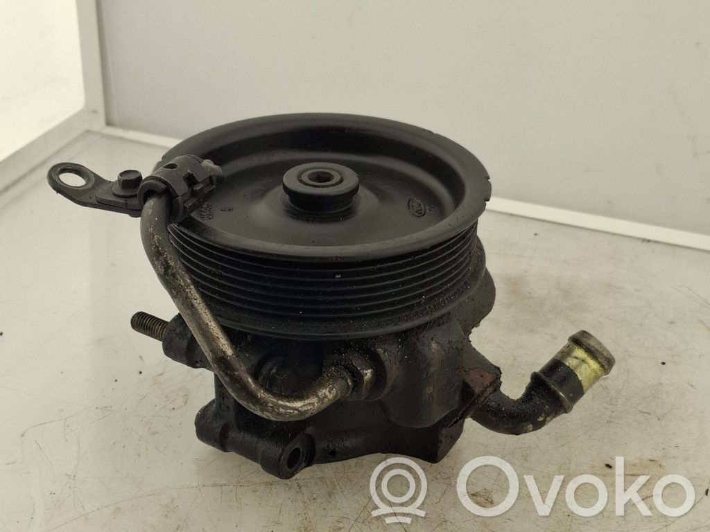 Ford Transit Ohjaustehostimen pumppu 