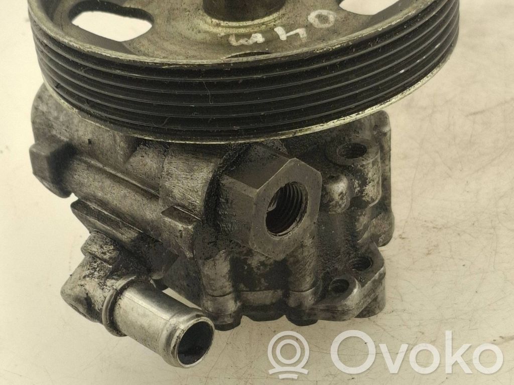 Peugeot 607 Power steering pump 