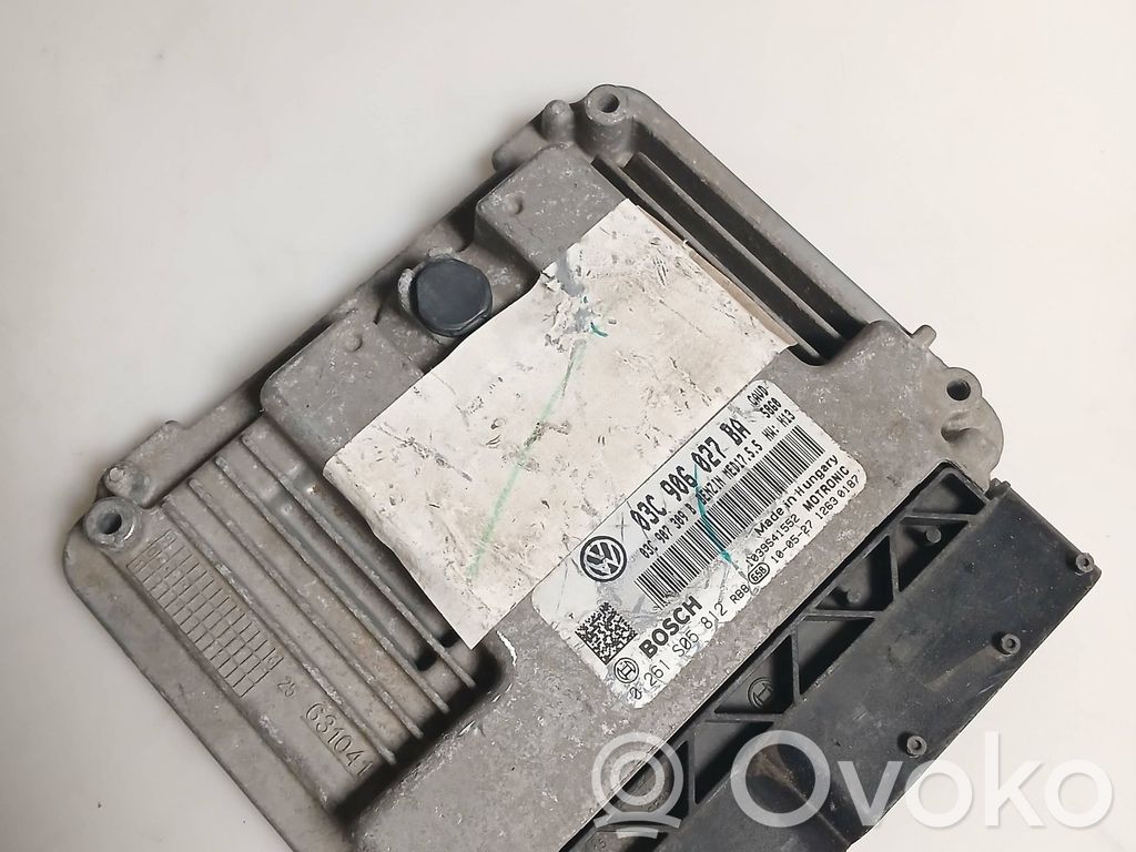 Volkswagen Golf VI Engine control unit/module 