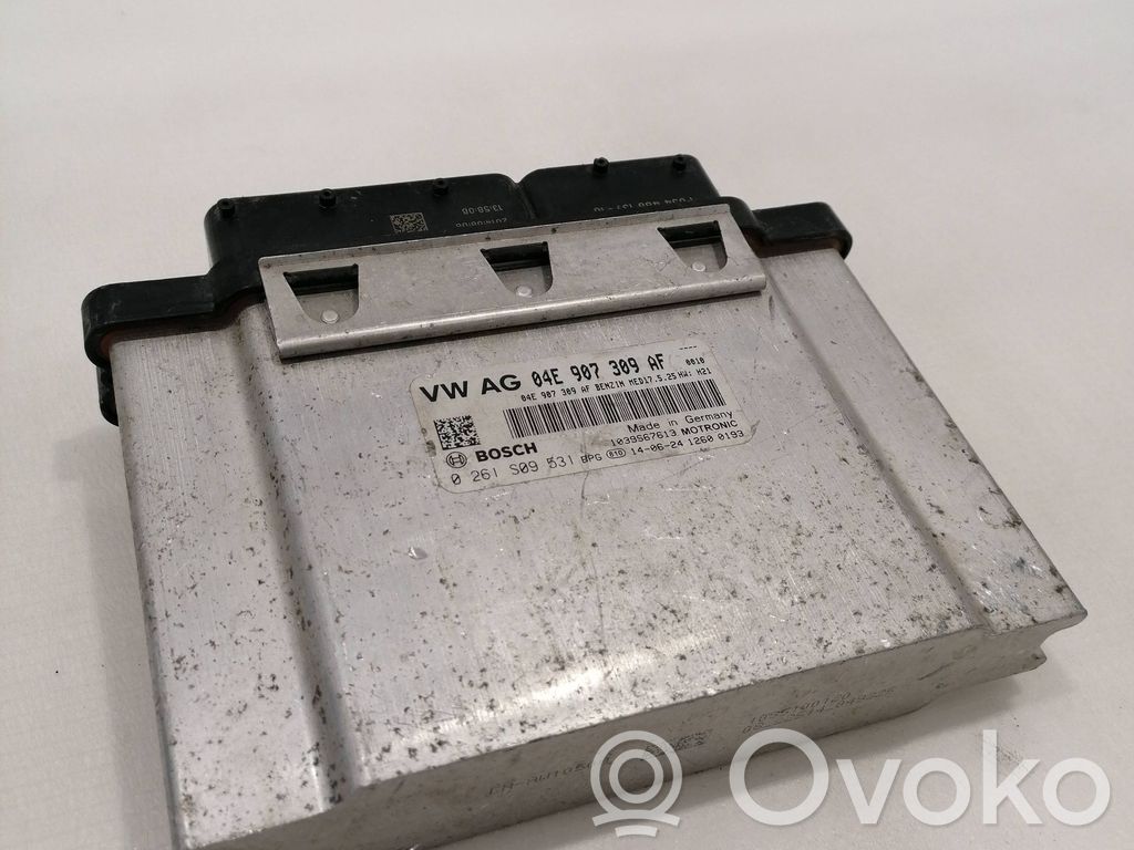 Volkswagen Golf VII Engine control unit/module 