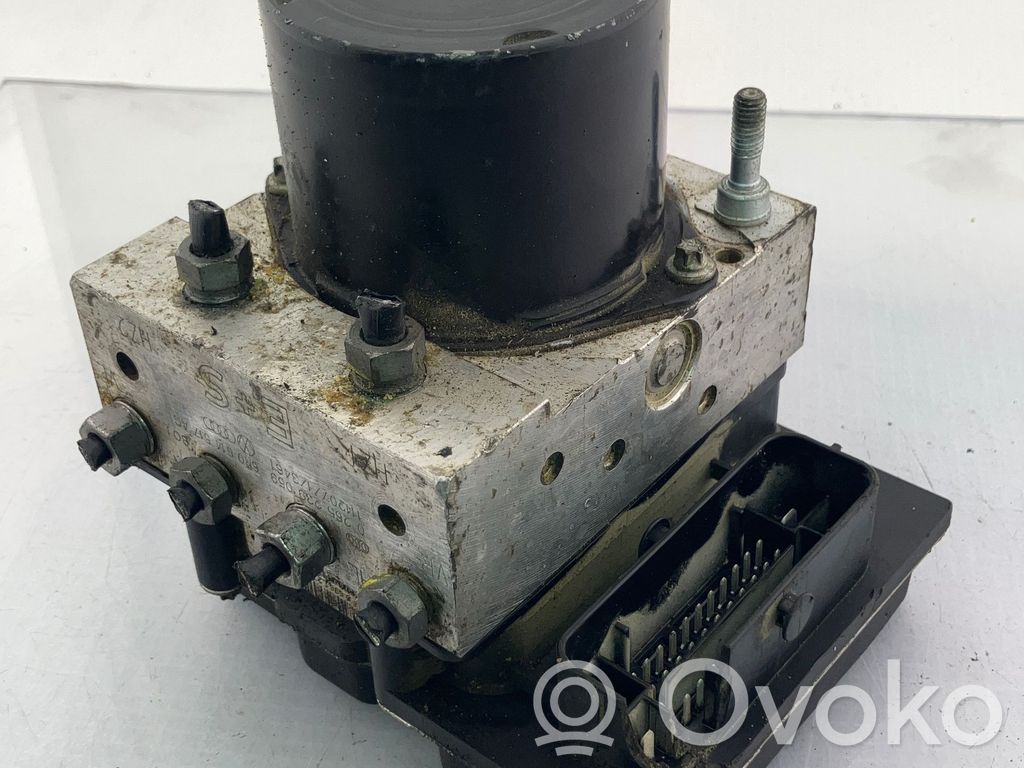 Volkswagen Polo V 6R ABS bloks 