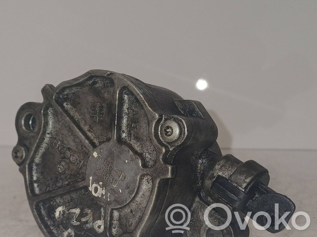 Mazda 3 I Vacuum pump 