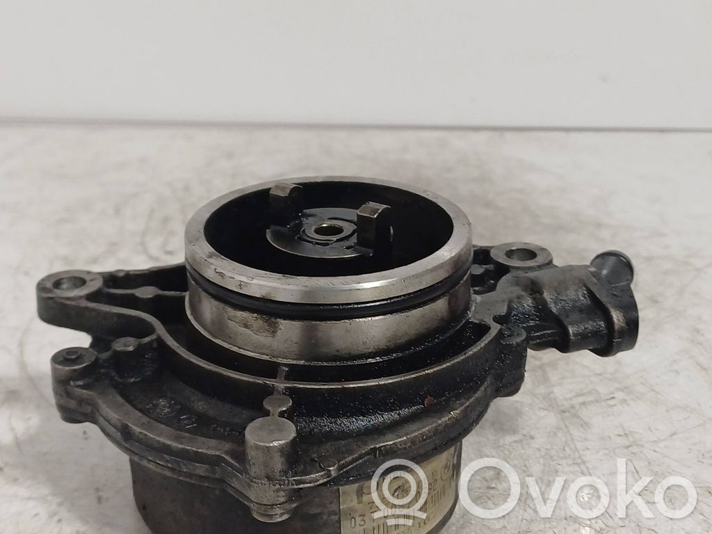 BMW 3 E46 Vacuum pump 