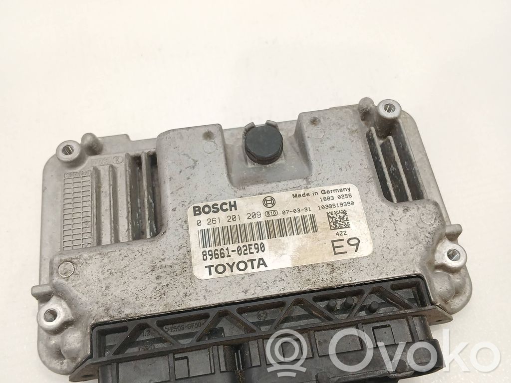 Toyota Auris 150 Engine control unit/module 