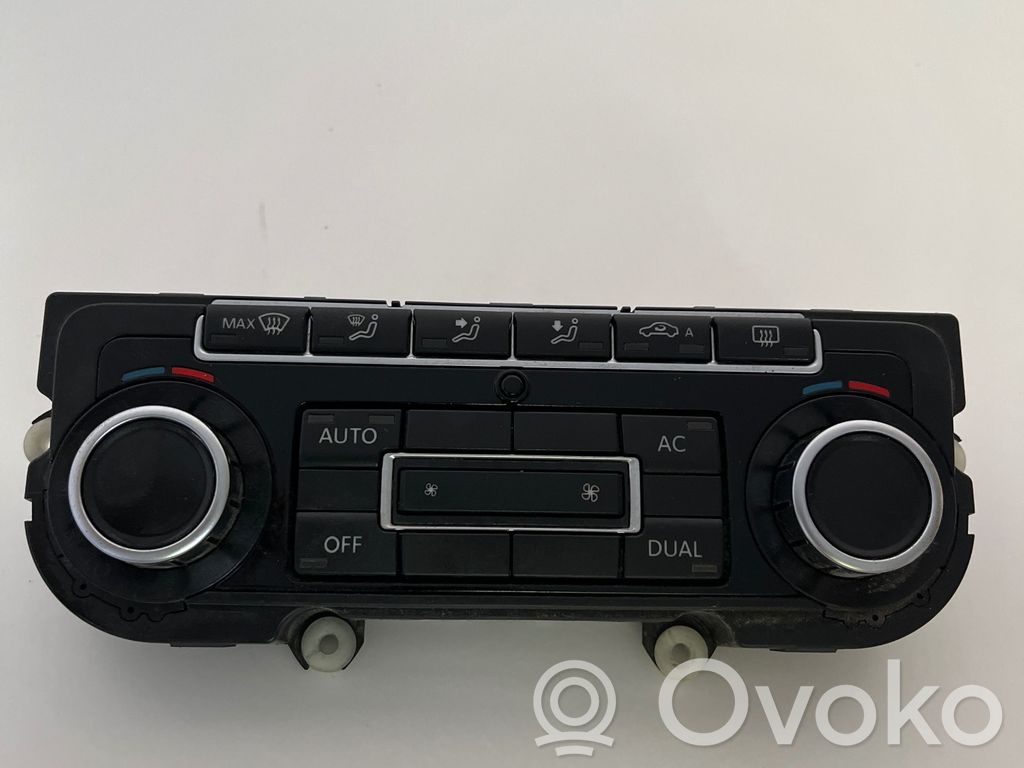 Volkswagen Golf VI Climate control unit 