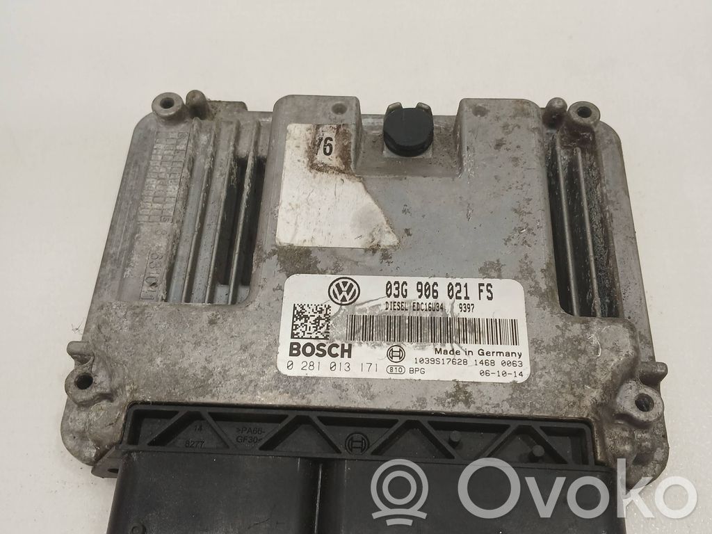 Volkswagen Eos Variklio valdymo blokas 