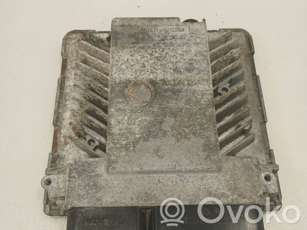 Volkswagen PASSAT B6 Engine control unit/module 