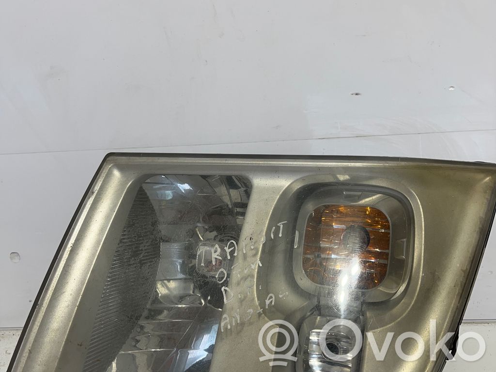 Ford Transit Phare frontale 