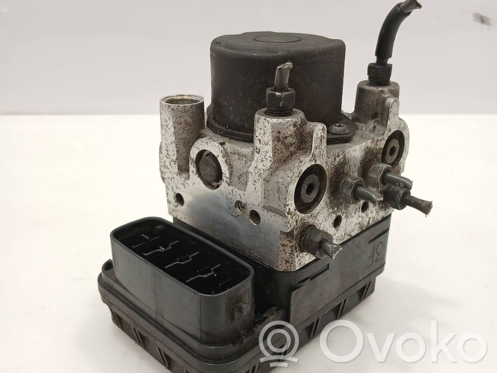 Toyota RAV 4 (XA20) Bomba de ABS 