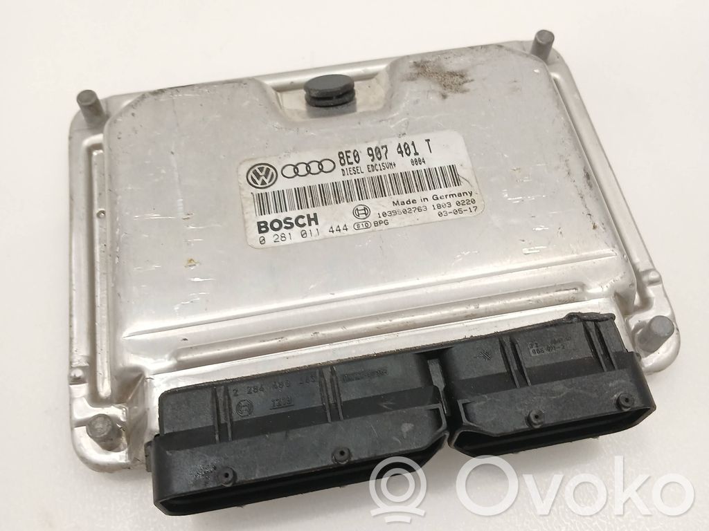 Volkswagen PASSAT B5.5 Engine control unit/module 
