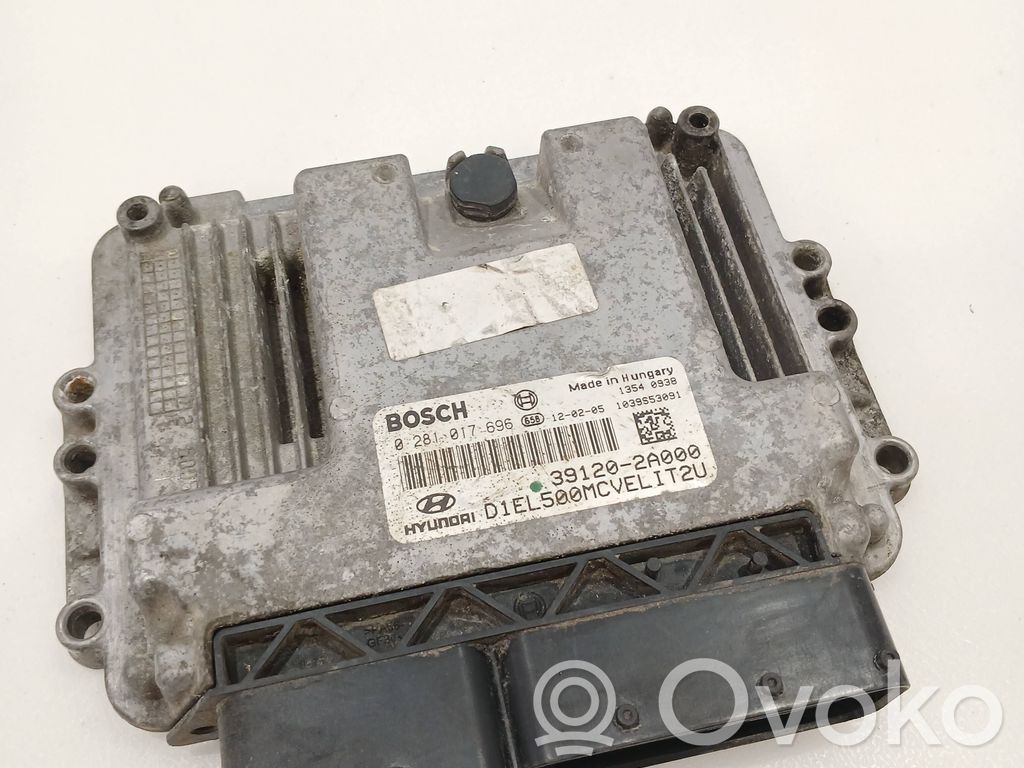 Hyundai ix35 Engine control unit/module 