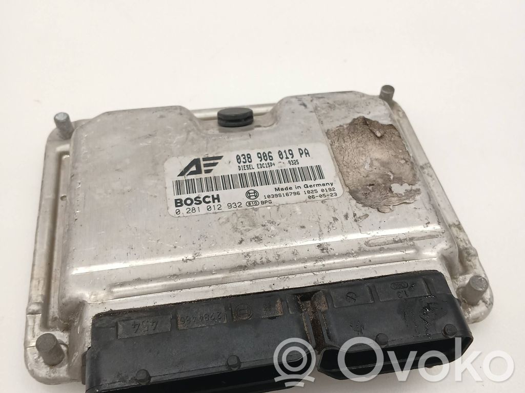 Volkswagen Sharan Engine control unit/module 