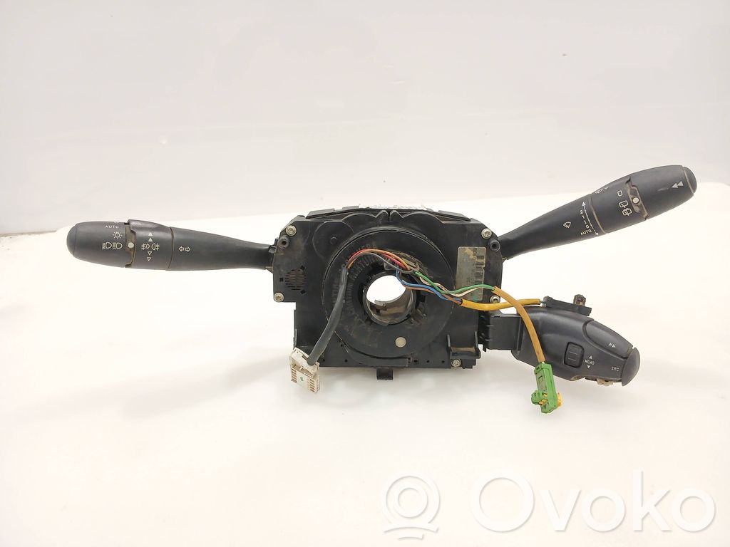 Peugeot 207 Wiper turn signal indicator stalk/switch 