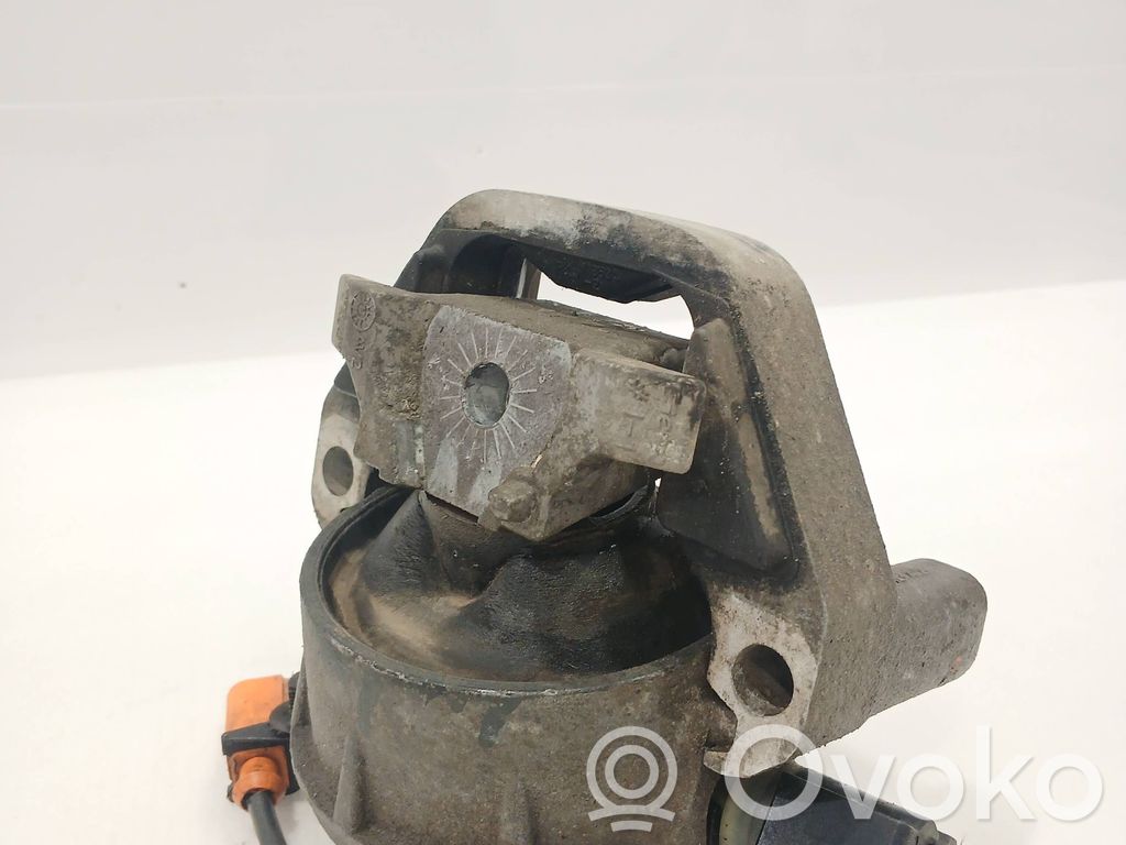 Audi A6 S6 C7 4G Engine mount bracket 
