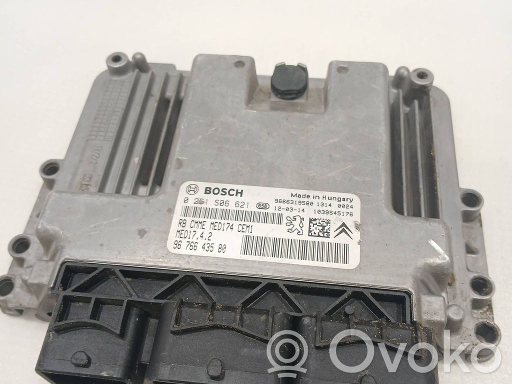 Peugeot 5008 Engine control unit/module 