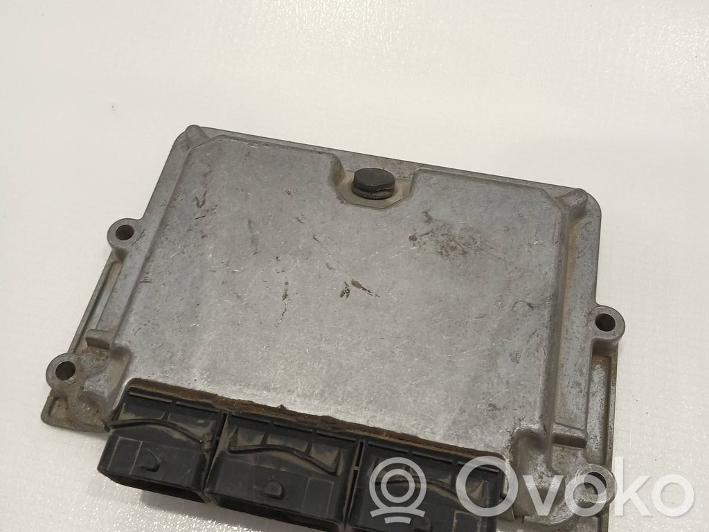 Peugeot 407 Engine control unit/module 