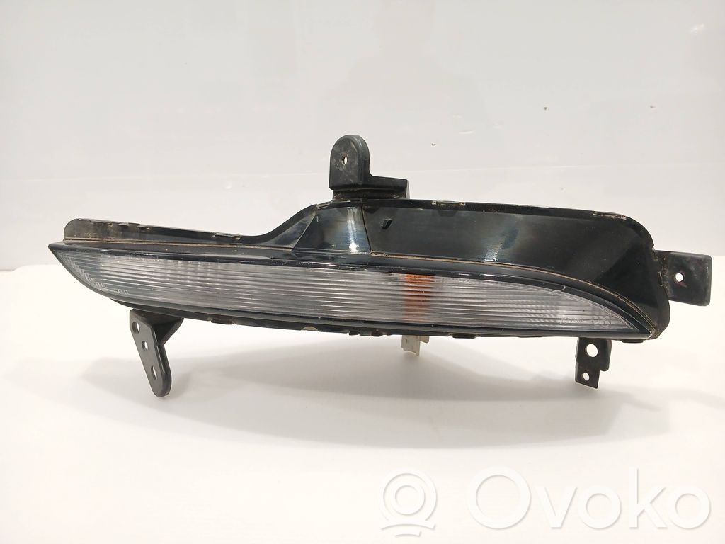 Renault Megane IV Kierunkowskaz przedni 