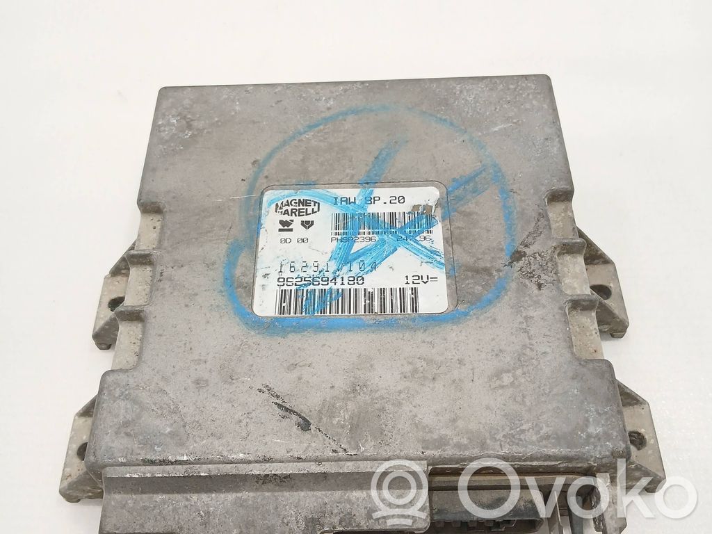Peugeot 306 Engine control unit/module 