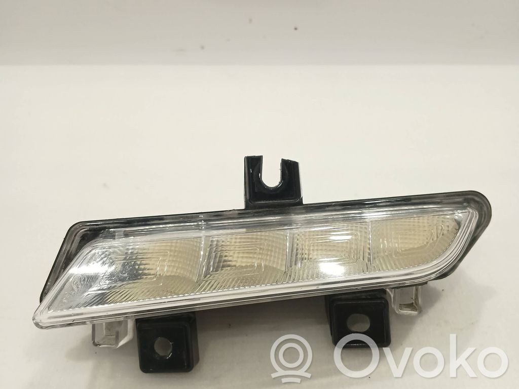 Renault Clio IV Lampa przednia 