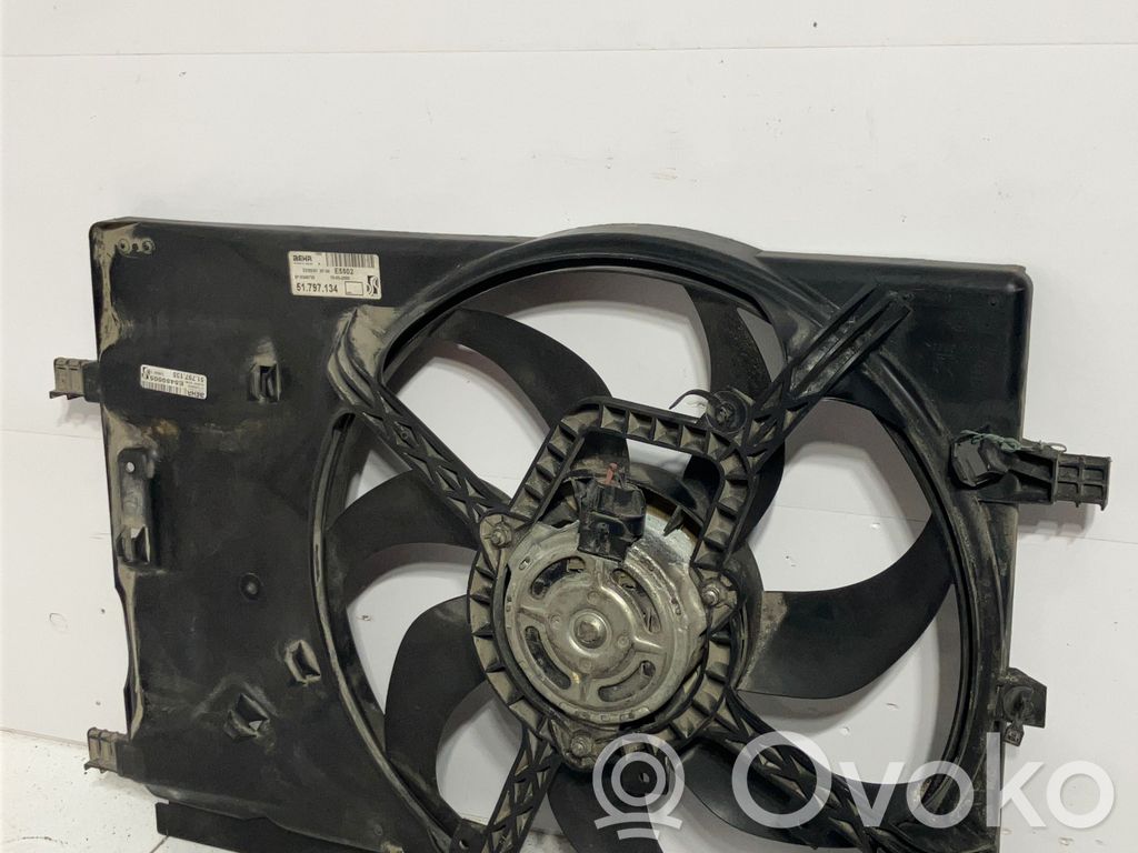 Fiat Grande Punto Elektrinis radiatorių ventiliatorius 