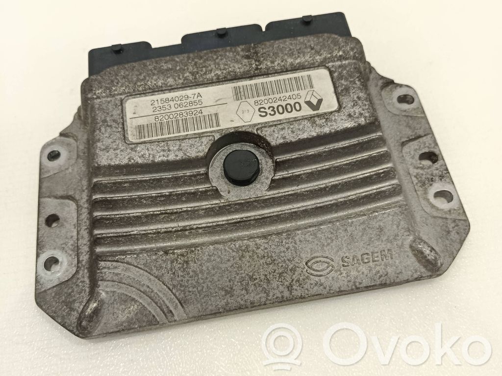 Renault Megane II Engine control unit/module 